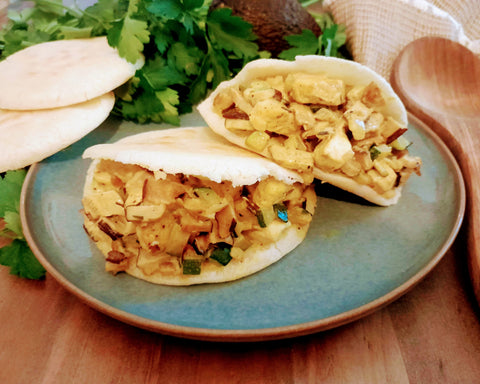 Kochbox - Arepas Coco-Curry Pollo - mit Kokosmilch-Curry, Gemüse und Hähnchen