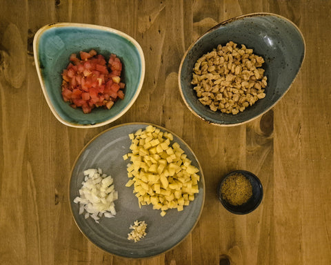 Vorbereitete Zutaten für die Empanada Füllung Valluna Vegi, Viva Sabor