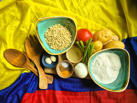 Kochbox - Arepas Colombianas Vegi - mit Tomaten-Soja-Guiso und Koreander-Salsa